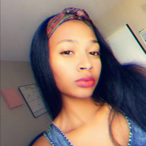 Meet your Posher, Ebenee